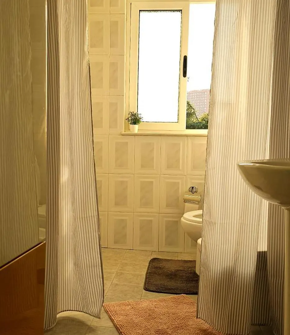 Papu'S Home, City Center 2Br Apt Tirana